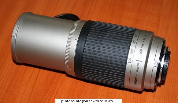 nikkor 70-300 impecabil nikkor 70-300 af-gstare perfecta fara praf sau 500 rontel. sau