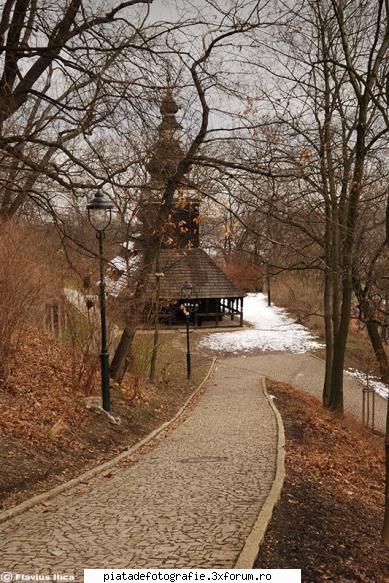Biserici - O bisericuta in Praga unde slujeste un Preot din - Foto-comment