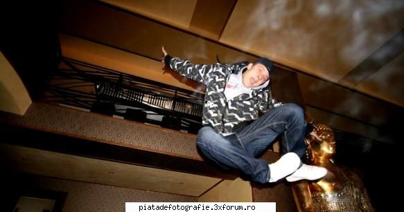 Just ME - High tot timpul! (Nu la droguri) Ci doar la - Foto-comment