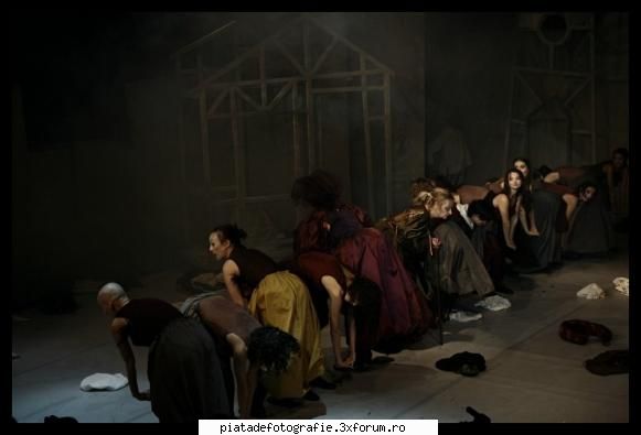 La teatru - mai pun o poza:P - Foto-comment
