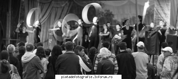 La teatru - teatru in aer liber in parcul tineretului - Foto-comment