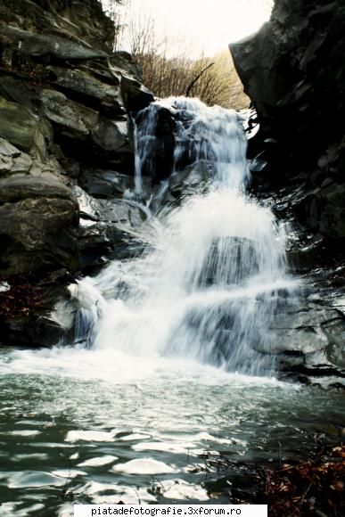 Toamna si alte chestii - Peisaj si cascada. Acum vreau sa ma perfectionez - Foto-comment
