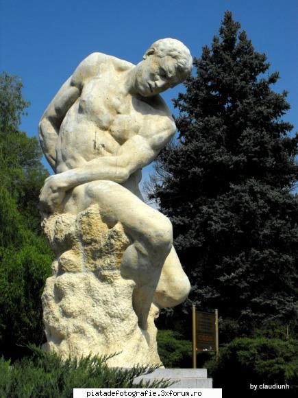Uriasul - Unul din cei 2 celebri din parcul Carol - Foto-comment