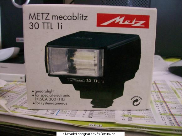 VAND BLITZ METZ 30 TTL 1i - Blitzul este in cutie nou noutz pret: 200 RON pt - Vanzari foto