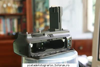 VAND Grip Canon BG-E2N pentru 40D-50D - VAND Grip original Canon Battery Pack BG-E2N - Vanzari foto
