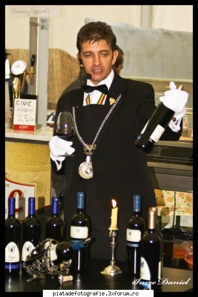 Vnul - La o prezentare de bauturi foto 1 - Foto-comment