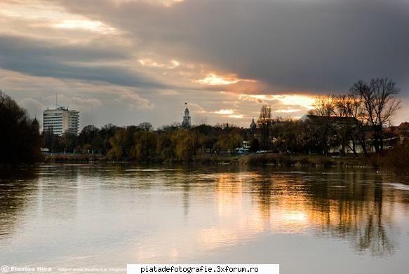 apus pe malul Muresului - Pe malul Muresului in Arad - Foto-comment
