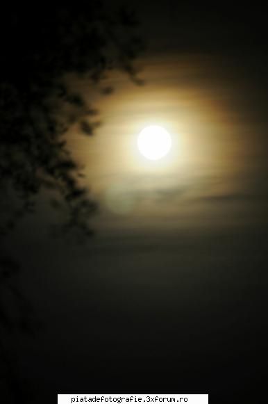 luna - din aceias serie - Foto-comment