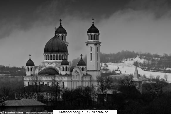 monocromatice - Biserica din Ghelari jud Hunedoara - Foto-comment