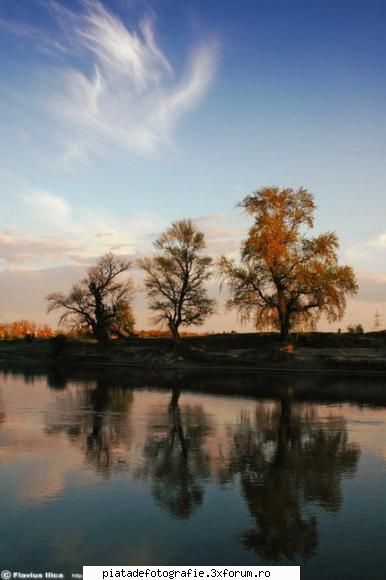 oameni si natura - Pe malul Muresului..toamna - Foto-comment